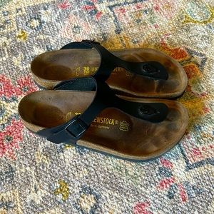 Black Gizeh Birkenstocks